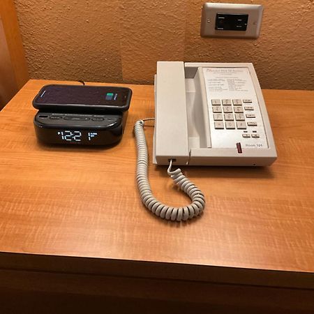 Anaheim Islander Inn And Suites Near Park And Convention Center Exteriör bild