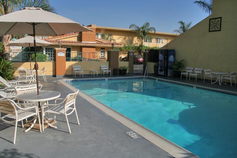 Anaheim Islander Inn And Suites Near Park And Convention Center Bekvämligheter bild