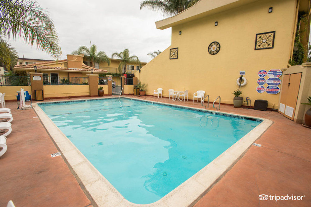 Anaheim Islander Inn And Suites Near Park And Convention Center Exteriör bild