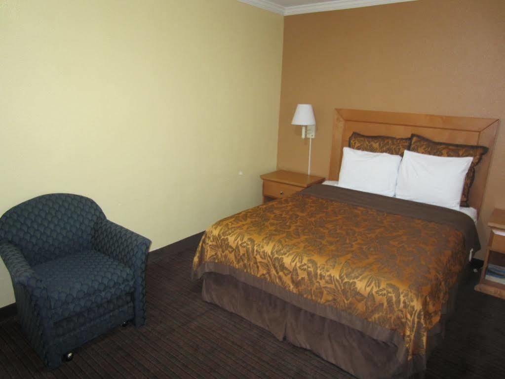 Anaheim Islander Inn And Suites Near Park And Convention Center Exteriör bild