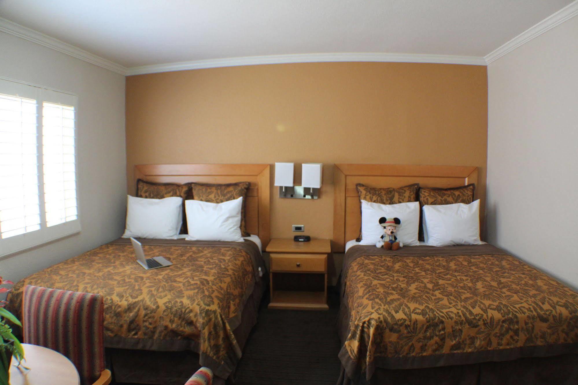 Anaheim Islander Inn And Suites Near Park And Convention Center Exteriör bild
